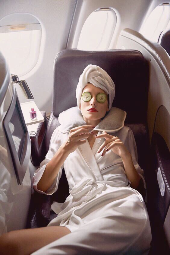 Skincare Secrets: Keep Your Skin Glowing on Long Flights!